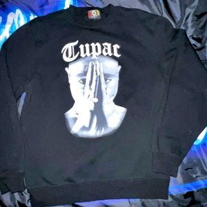 Tupac sweatshirt ✨